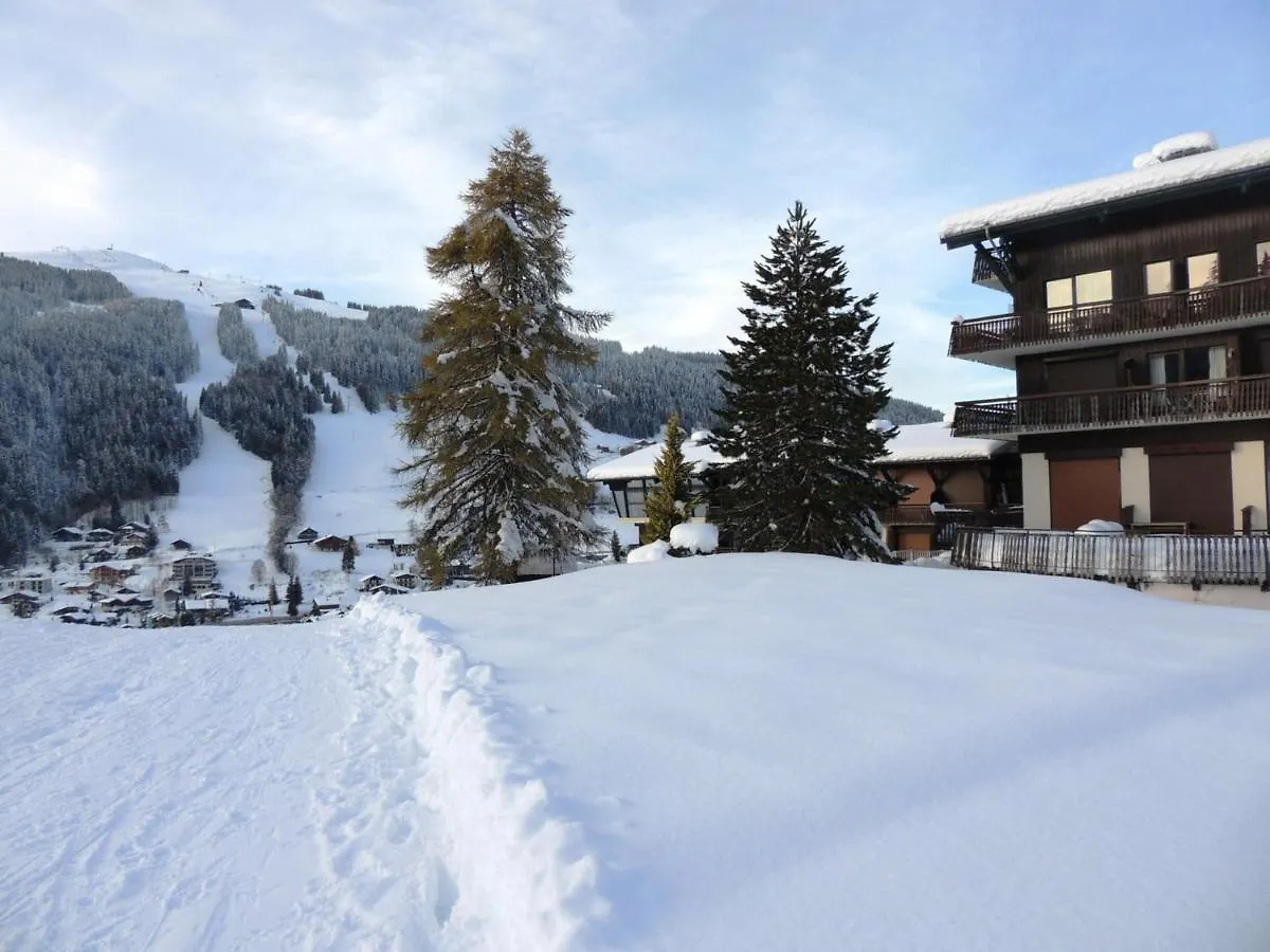 Apartment Appartement Skis Aux Pieds Avec Piscine, Renove Et Confortable - Fr-1-598-18 Les Gets