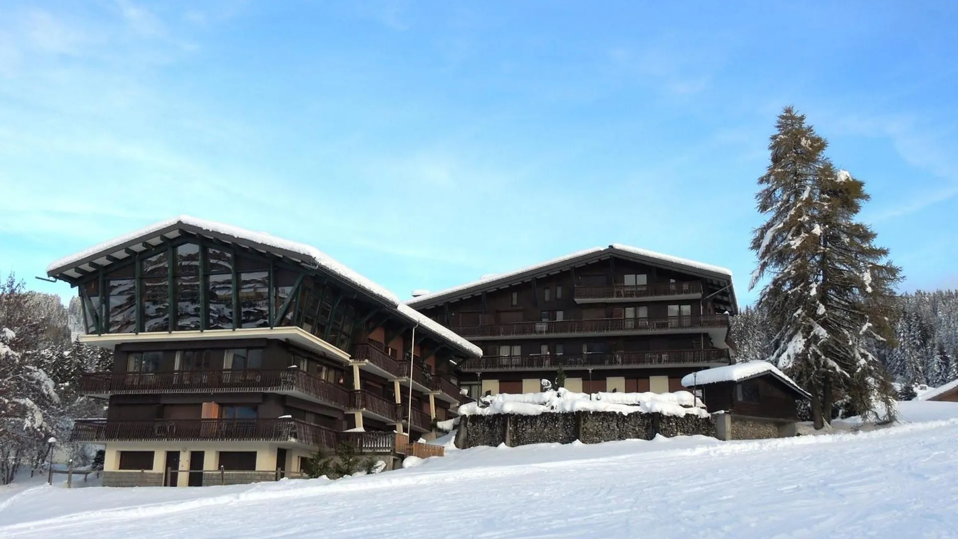 Apartment Appartement Skis Aux Pieds Avec Piscine, Renove Et Confortable - Fr-1-598-18 Les Gets
